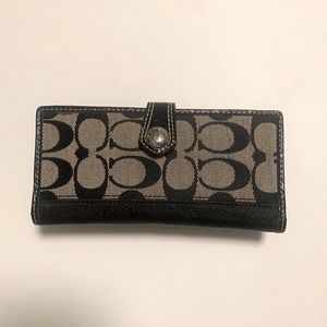 Coach Vintage Black and Grey C Print Button Clasp Wallet